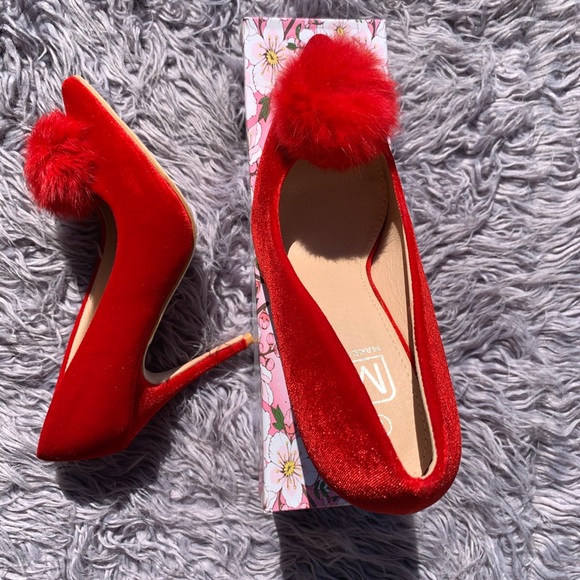 Michi H heels - Picture 2 of 3